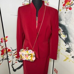 Tahari Skirt Suit